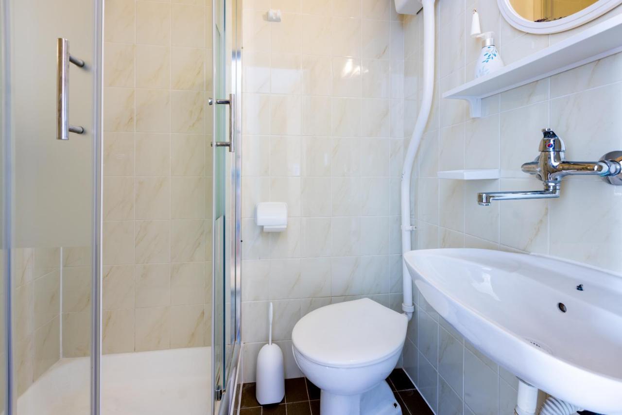 Apartment Arya Crikvenica Bagian luar foto