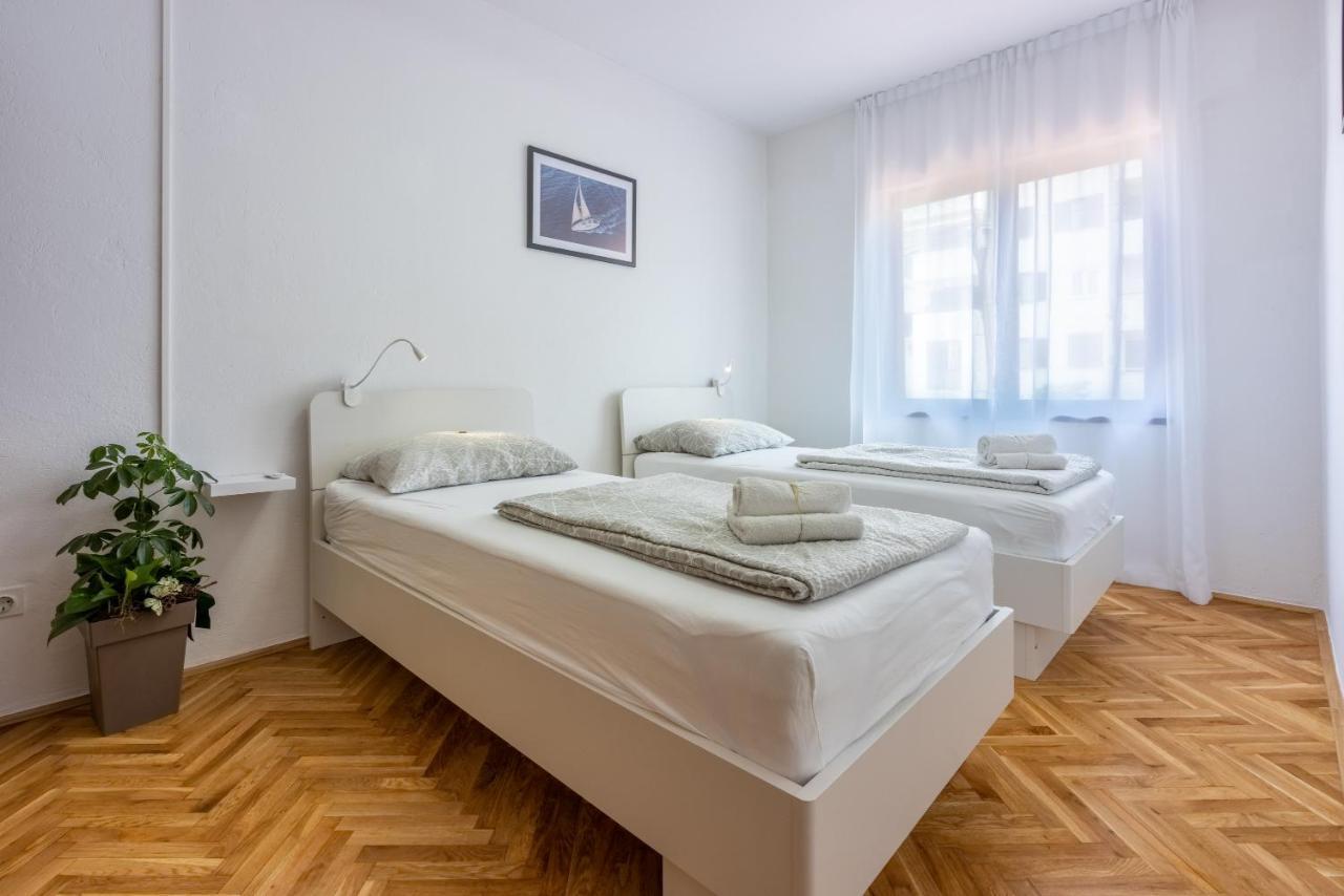 Apartment Arya Crikvenica Bagian luar foto