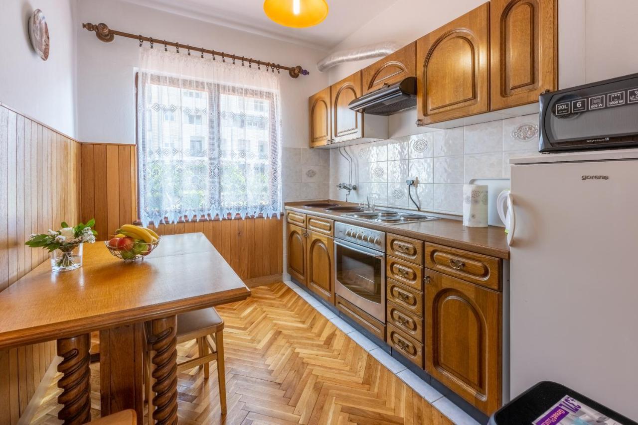 Apartment Arya Crikvenica Bagian luar foto