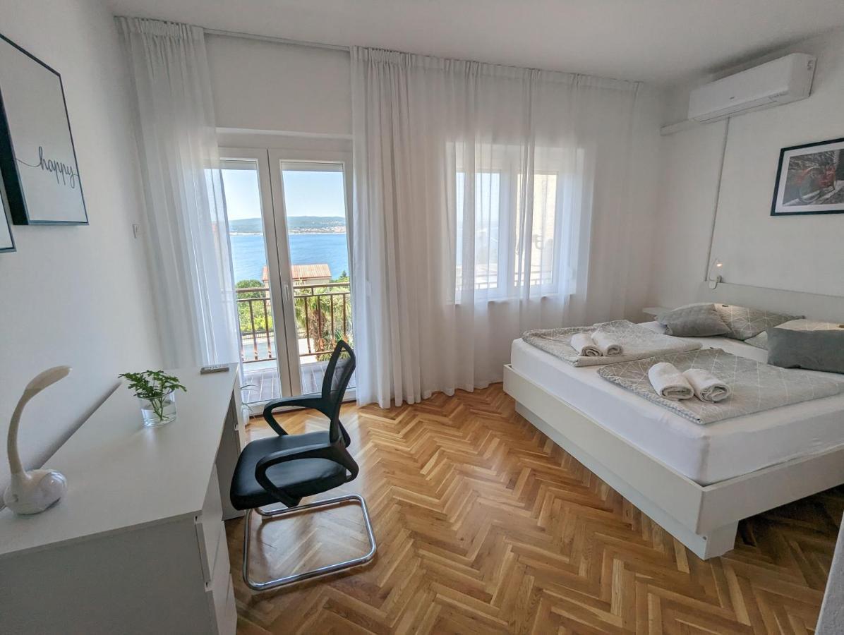 Apartment Arya Crikvenica Bagian luar foto